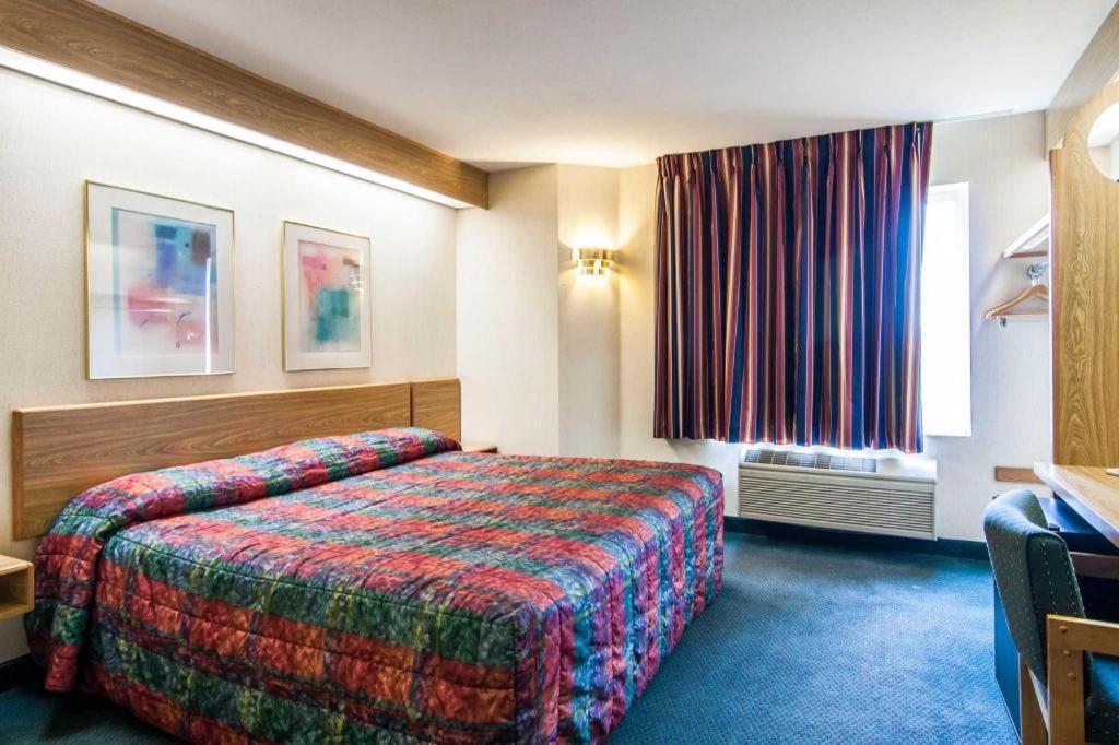 Rodeway Inn Salem Exteriör bild