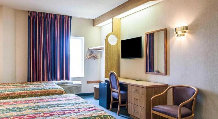Rodeway Inn Salem Exteriör bild