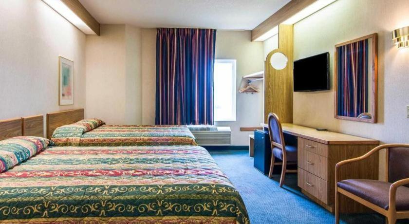 Rodeway Inn Salem Exteriör bild